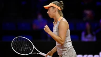 Elise Mertens vs Diana Shnaider Prediction, Picks, Odds, H2H, Stats - 4/16/25