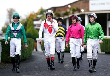 Today's Horse Racing Tips: Monday November 22nd