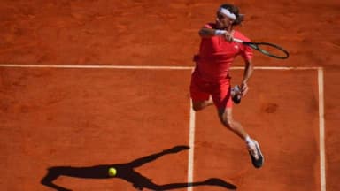 Stefanos Tsitsipas vs Lorenzo Musetti Prediction, Stats, Form, H2H, 4/11/25